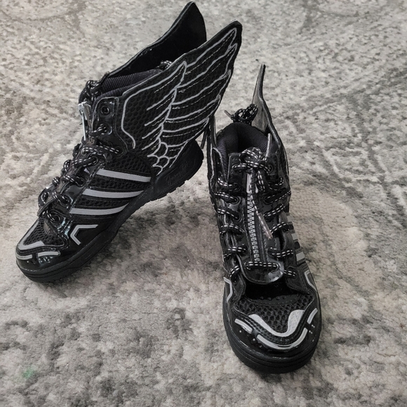 靴 adidas JEREMY SCOTT WINGS 2.0 Adidas x Jeremy Scott wings 2.0 black Q23668 size 7.5 like